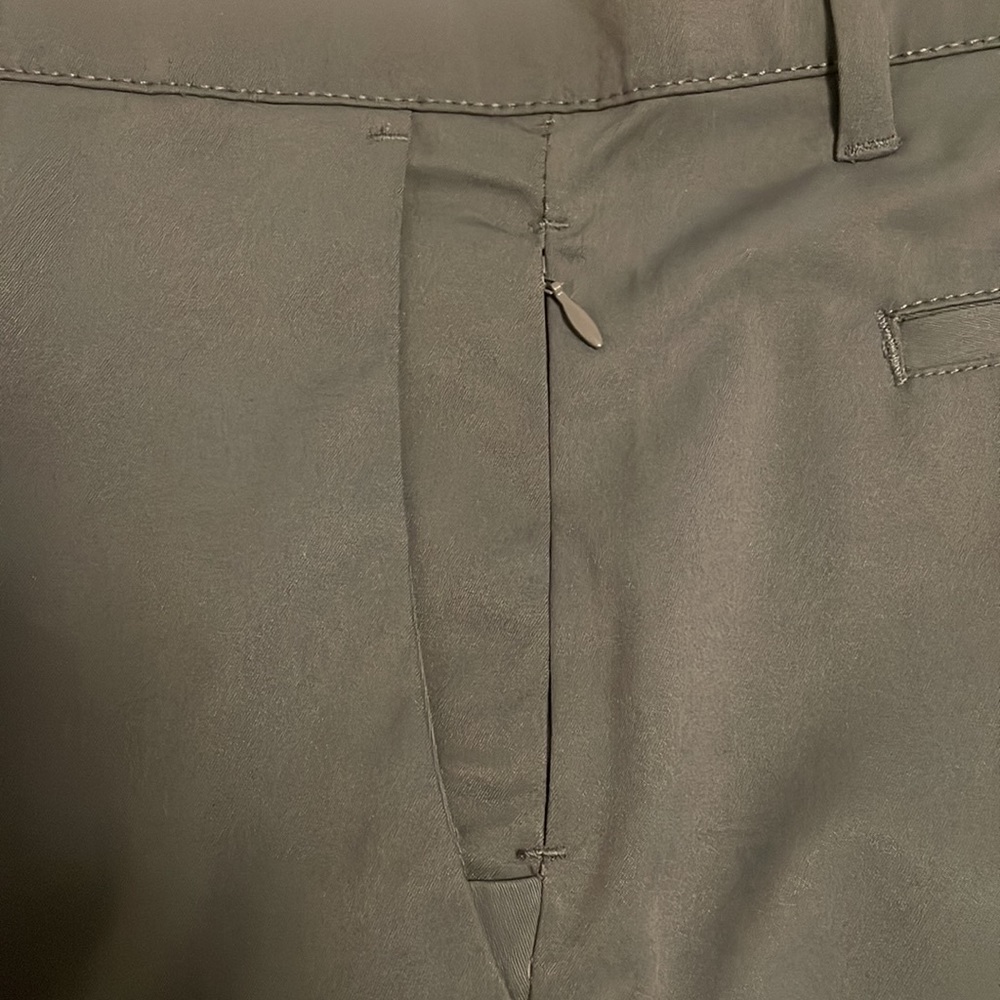 Shorts - Picture 7 of 9